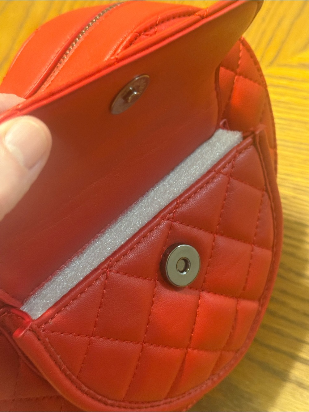Valentino Orlandi Red Quilted Heart Crossbody Bag Vegan Leather NWT - Picture 5 of 9